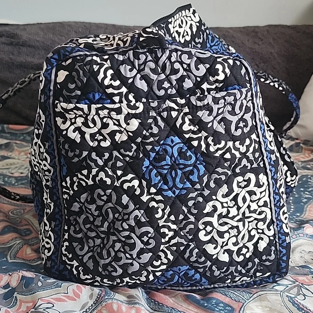 Vera Bradley Duffle - Picture 4 of 7
